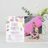 Fun Summer Pool Geburtstagsparty Foto Einladung (Stehend Vorderseite)