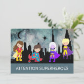 *~* Fun SUPERHEROS Kindergeburtstag Party Einladung (Stehend Vorderseite)