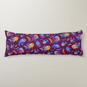 Fun tropische Fische auf dunklen lila Seitenschläferkissen