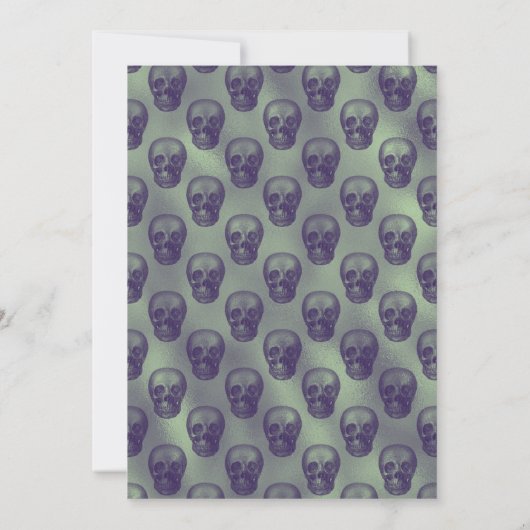 Fun und Creepy Skull Metallic Hintergrund Hallowee Einladung (Rückseite)