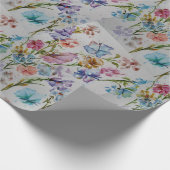 Fun und Whimsikale Schmetterlinge und Blume Geschenkpapier (Ecke)