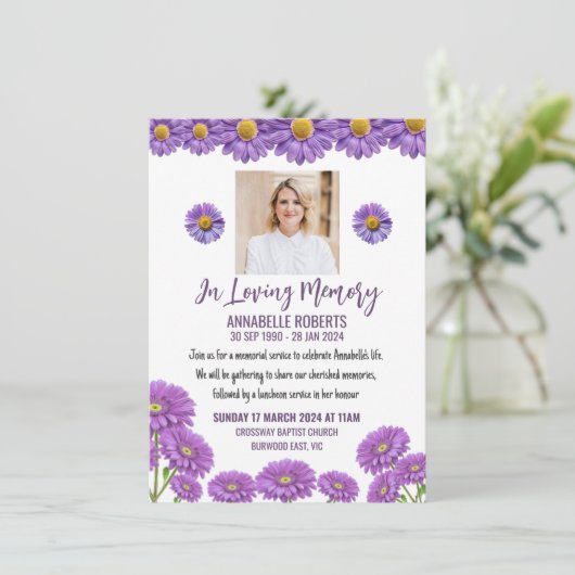 Funeral Invitation with Purple Gerberas Einladung (Stehend Vorderseite)