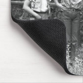 Fünf Frauen auf der Ranch Mousepad (Ecke)