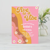 Fünf ist ein lebhafter, groovativer Retro-Vintager Einladung (Stehend Vorderseite)