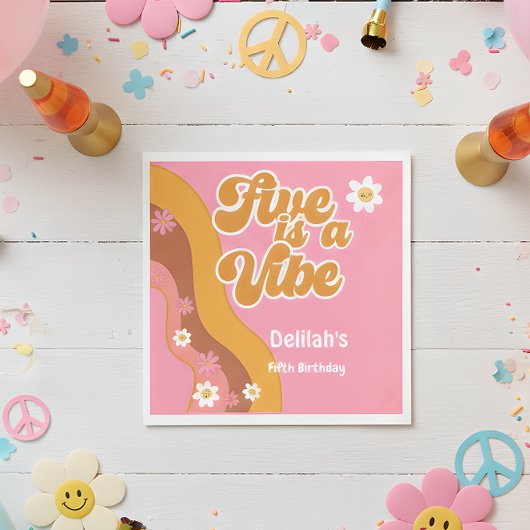 Fünf ist ein lebhafter, groovativer Retro-Vintager Serviette