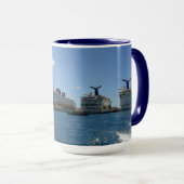 Fünf Kreuzfahrtschiffe Tasse (VorderseiteRechts)