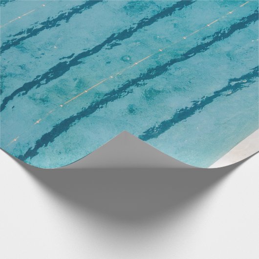 Fünf Personen schwimmen im Pool Geschenkpapier (Ecke)