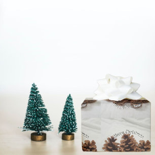 Fünf Pinecones frohe Weihnachten Glück Neues Jahr Geschenkpapier