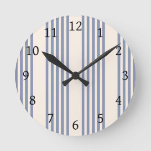 Fünf Streifen in Blau und Beige Runde Wanduhr