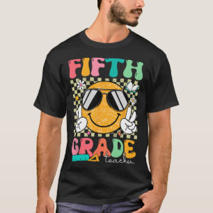 Fünfte 5. Klasse Lehrer Lächeln Gesicht Zurück zur T-Shirt