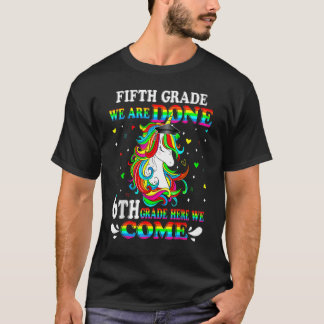 Fünfte Klasse 6. Klasse hier kommen wir Kid Unicor T-Shirt