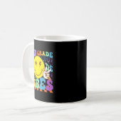 Fünfte Klasse Vibes Smiley Gesicht Groovy Erster S Kaffeetasse (Vorderseite Links)