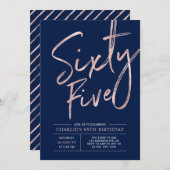 fünfundsechzig | Rose Gold & Navy 65. Geburtstag Einladung (Vorne/Hinten)