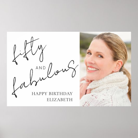 Fünfzig Fabelhafte Foto Schwarz Weiß Script Geburt Poster (Vorne)