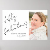 Fünfzig Fabelhafte Foto Schwarz Weiß Script Geburt Poster (Vorne)
