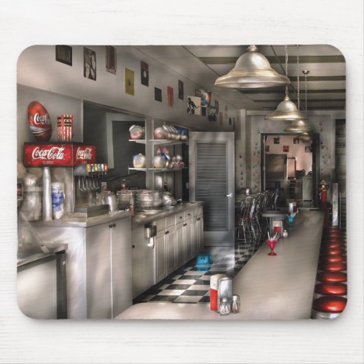 Fünfzigerjahre - der Getränkespender Mousepad (Vorne)