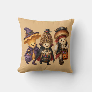 Fungi-Trio-Halloween-T-Shirt Kissen