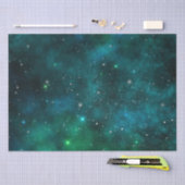 Funkeln auf dem Hintergrund des tiefen grünen Raum Seidenpapier (Handwerk)