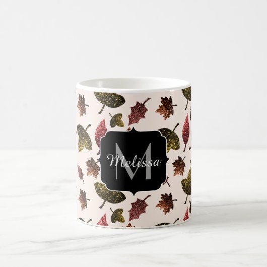 Funkelnd Blätter fallen Herbst Glitzern Monogramm Kaffeetasse (Mittel)