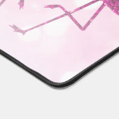 Funkelnd Flamingos Rosa Glitzer Glitzern Monogramm Schreibtischunterlage (Ecke)