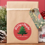 Funkelnd, fröhlicher Weihnachtsbaum Individuelle N Runder Aufkleber<br><div class="desc">Funkelnd frohe Weihnachtsbaum grün rot Aufkleber. Geschenkartikel mit funkelnd Weihnachtsbaum und Typografie Merry   Bright. Foto der Glitzern,  nicht der eigentliche Glitzer.</div>