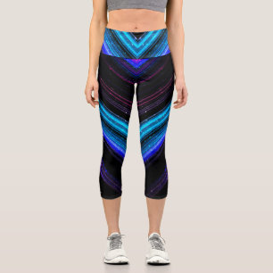 Funkelnd metallische blaue lila Galaxie-Zickzack L Capri Leggings
