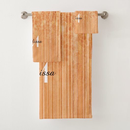 Funkelnd orangefarbener Bambusprint Monogram Badhandtuch Set (Insitu)