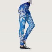 Funkelnd silberne Schneeflocken auf Blau Leggings (Rechts)