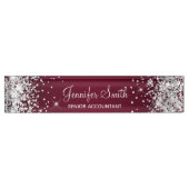 Funkelnd Silver Glitzer Burgundy Gradient Namensplakette (Vorderseite)