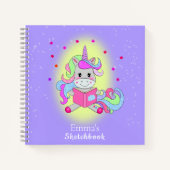 funkelnder Glitzer Unicorn las ihr Buch (Vorderseite)