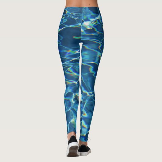 Funkelndes blaues Swimmingpool-Wasser Leggings (Rückseite)