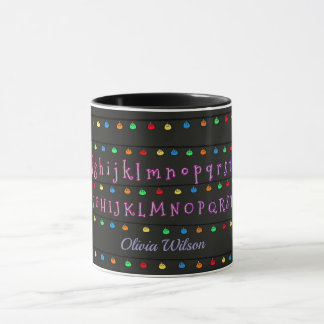 Funkelndes Neon-Alphabet mit festlichen Lichtern Tasse