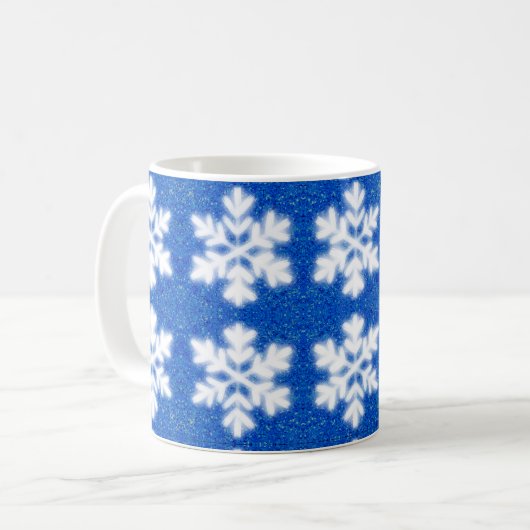 Funkelweiße Schneeflocken blauer Hintergrund Kaffeetasse (Vorderseite Links)