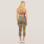 Funkes Retromuster Capri Leggings (Rückseite)
