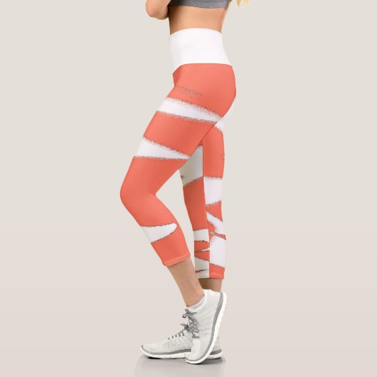 Funky Abstrakt Art Coral White Capri Leggings (Links)