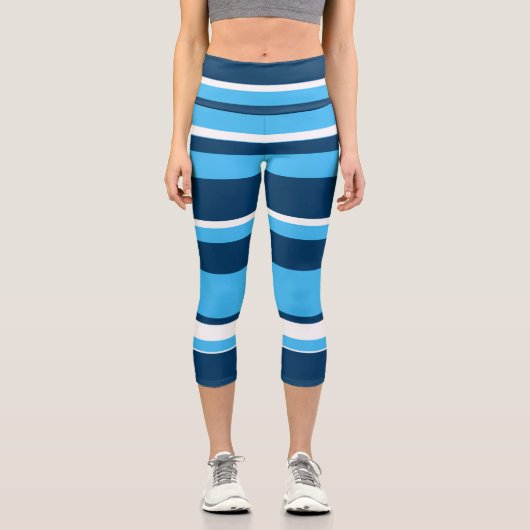 Funky Abstrakt Art Light Dark White Capri Leggings (Vorderseite)