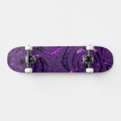 Funky Bold Boho Lila digitales Abstraktes Fraktal Skateboard (Horizontal)