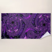 Funky Bold Boho Lila digitales Abstraktes Fraktal Strandtuch (Vorderseite)