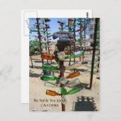 Funky Bottle Tree Ranch Postcard! Postkarte (Vorne/Hinten)