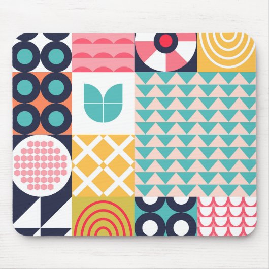 Funky colorful Geometric Mitte Century Mousepad (Vorne)