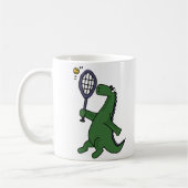 Funky Dinosaurier, der Tennis-Cartoon spielt Kaffeetasse (Links)