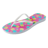 Funky Fun Pineappprint | farbenfroher Sommer Badesandalen (Schrägansicht)