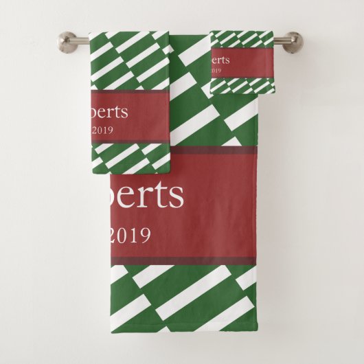 Funky Green Pattern Family Name and Year Modern Badhandtuch Set (Insitu)