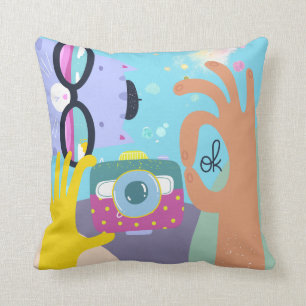 Funky Lilac Cartoon Cat Shades Camera Hand Blue Kissen