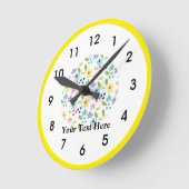 Funky Little Flowers Runde Wanduhr (Winkel)