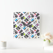 Funky Makeup Cosmetics Collage Pattern Quadratische Wanduhr (Zuhause)