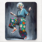 Funky Old Lady Dancing Mousepad (Vorne)
