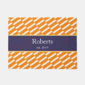 Funky Orange Pattern Family Name and Year Modern Fußmatte (Vorderseite)