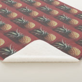 Funky Pale Red Pineaple Yummy Blanket Sherpadecke (3/4)