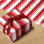 Funky Red and White Scallop Strip Geschenkpapier